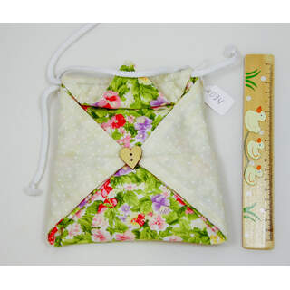 024 Fleurig stoffen tasje