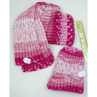 030 Gebreide sjaal en muts